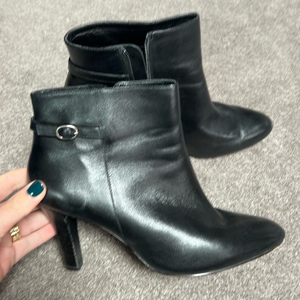 Size 8 Brooks Brothers leather boots
